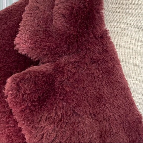 Faux Fur Maxi Coat Size US6 NWOT - Picture 12 of 17